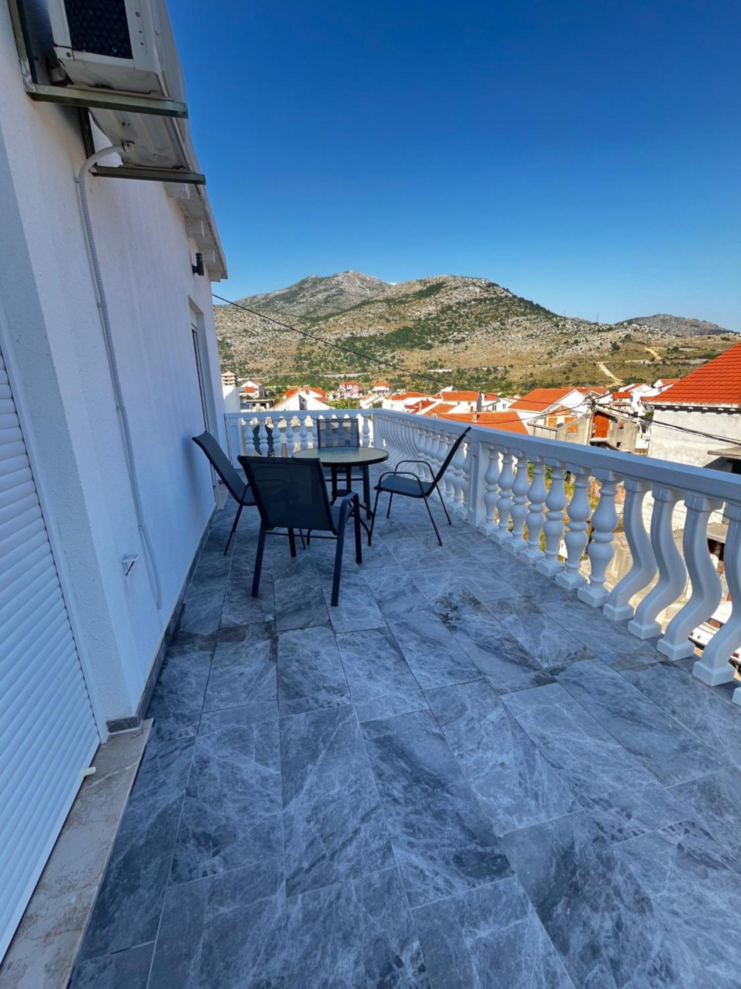 Twin Apartments Ivanica المظهر الخارجي الصورة